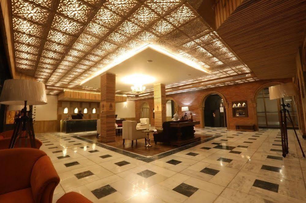 Hotel Natraj Rishīkesh Eksteriør bilde